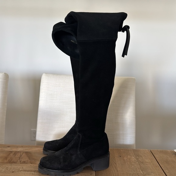 Stuart Weitzman Eldridge Over the Knee Boots **Size 4.5 Like new - Picture 3 of 9